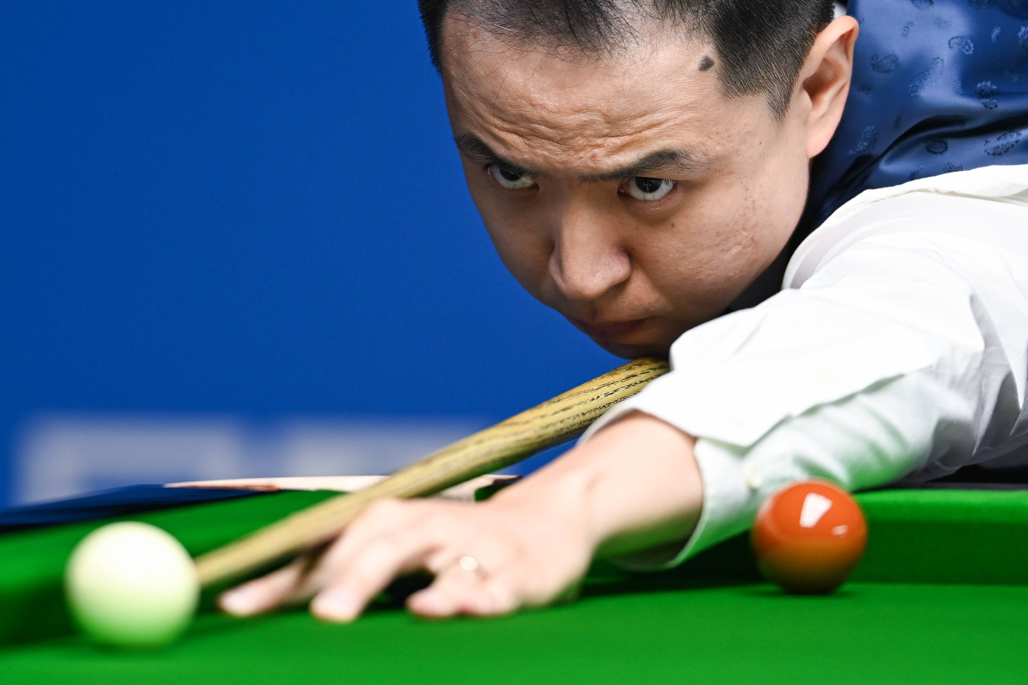 将亲自参与 将亲自参与